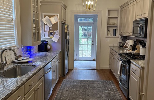 Forest Hills Casa | Charming Forest Hills cottage. Less than 10 minutes from Augusta National.