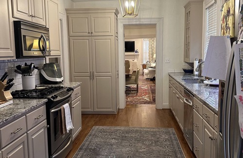 Forest Hills Casa | Charming Forest Hills cottage. Less than 10 minutes from Augusta National.
