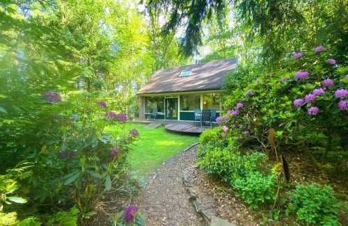 Wateren Casa | Charming forest house with fairytale forest garden