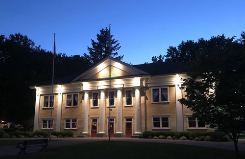 Langley Casa | ¡Encantador lugar de Fort Langley!