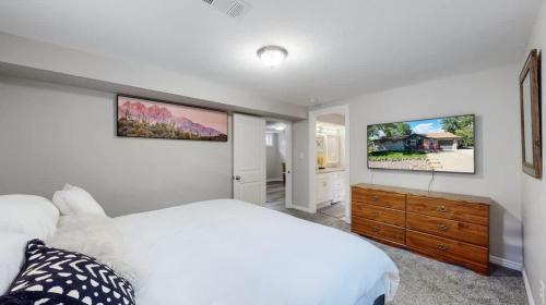 Littleton Casa | Charming four bedroom home with large yard and plenty of room for family