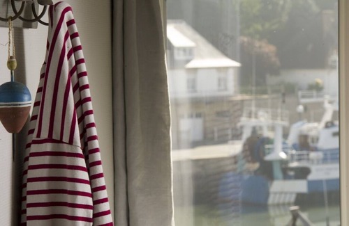Port-en-Bessin-Huppain Apartamento | Encantador apartamento en el corazón de un pequeño puerto pesquero de Normandía 2 noches