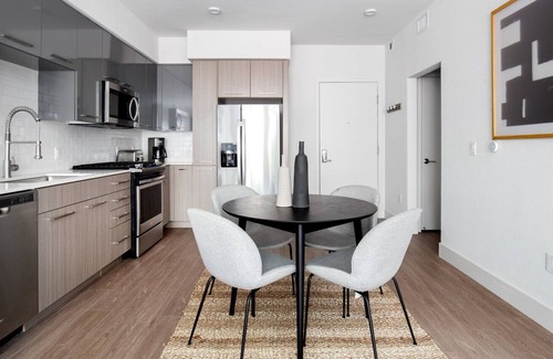 Fremont Apartamento | Charming Fremont 1BR w/ Pool, Gym, W/D, BBQ, walk to BART, by Blueground