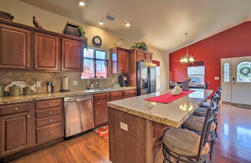 Fruita Casa | Charming Fruita Home - Walk to Downtown!