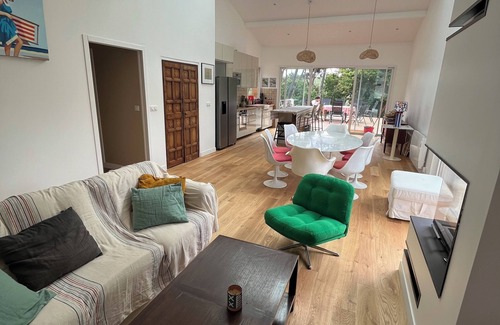 Pyla-sur-Mer Casa | Charming, fully renovated villa with breathtaking forest views.