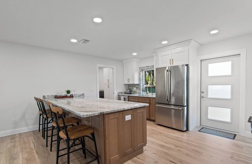 Vero Beach Casa | Charming, Fully Renovated 3bd/2bth house in awesome Vero Beach. Dogs welcome!