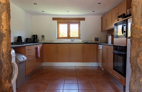 Frayssinet-le-Gelat Casa | CHARMING GÎTE FOR 14 PEOPLE IN THE LOT DEPARTMENT