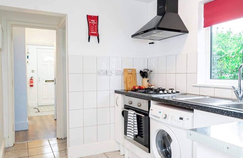 Oxford Condominio | Charming Garden Flat with Free Parking @ Abingdon