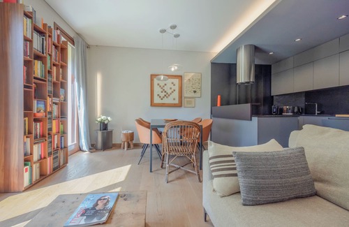 Como Apartamento | Charming Garden Hideaway in Como