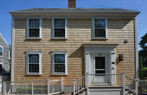 Nantucket Town Casa | Habitación con encanto en el jardín - 29 India House 1795 - Boutique Inn