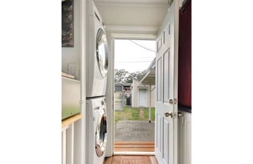 South Tacoma Casa | Charming Gem in Tacoma