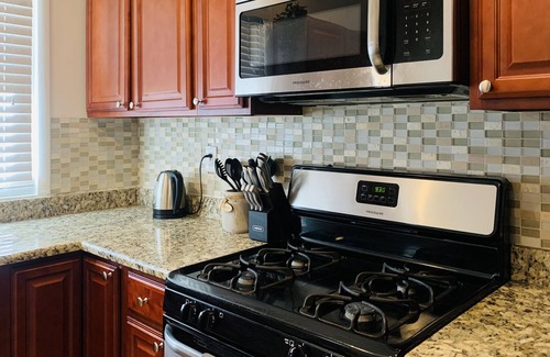 Downtown Baltimore Casa | Charming gem steps away from Patterson Park!