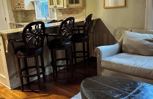 Geneva Casa | Charming Geneva Cottage, Walk 4 Blks to Downtown