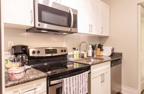 Midtown Apartamento | Charming Getaway Apartment in Midtown