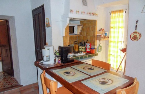 Les Mees Casa | Charming gîte with swimming pool and tennis court in the heart of nature, le Petit lavandin