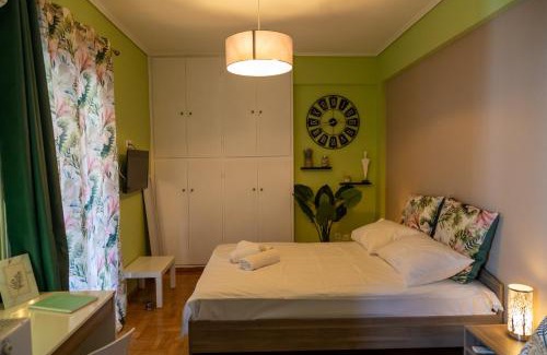 Mousio Apartamento | Charming Green Studio across the National Museum