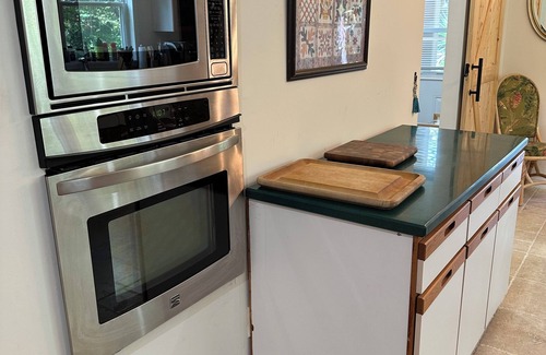 Naples Apartamento | Charming Guest Quarters in Separate Building