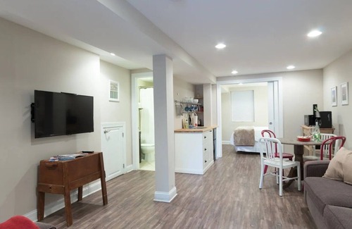Gallaudet Apartamento | Encanto H St Oasis cerca del Capitolio y los museos