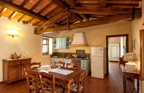 Starda Otro | Finca rústica con piscina privada e instalaciones confortables, ideal para grupos