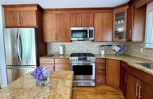 Clearwater Beach Casa | Charming Hamptons Beach Cottage
