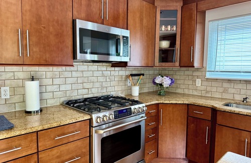 Clearwater Beach Casa | Charming Hamptons Beach Cottage