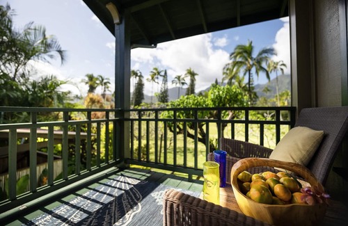 Hanalei Cabaña | Encantadora casa de campo histórica en la bahía de Hanalei con A / C!