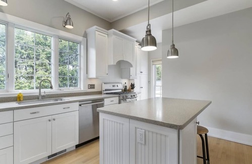 Harbor Springs Casa | Charming Harbor Springs Home, Quiet and Quaint!