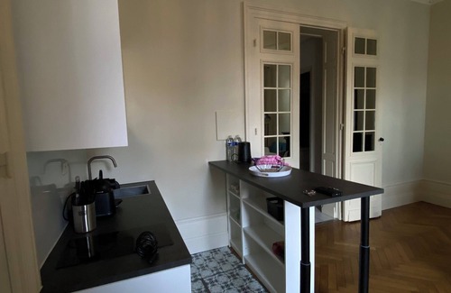 Saint Seurin - Fondaudege Apartamento | Charming Haussmann apartment in a beautiful town house