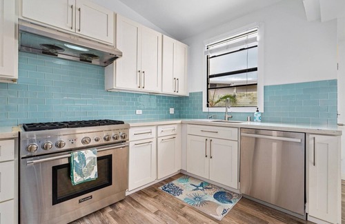 Portlock Casa | Charming Hawaii Kai home with private pool