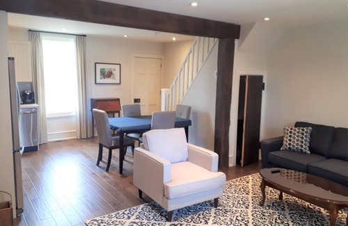 Old Town Historic District Casa | Charming historic home in the heart of Old Town Niagara-on-the-Lake