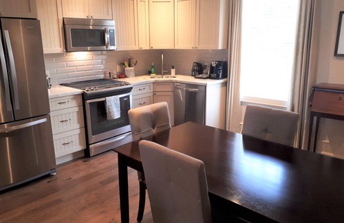 Old Town Historic District Casa | Charming historic home in the heart of Old Town Niagara-on-the-Lake