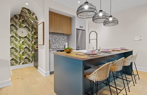 Ottawa Division Casa | Charming Hideaway: Discover Comfort