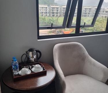 Cat Hai Hotel | Charming Hill Hotel