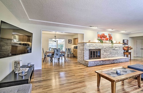 Hillsboro Casa | Charming Hillsboro Home w/ Yard, Dogs Welcome