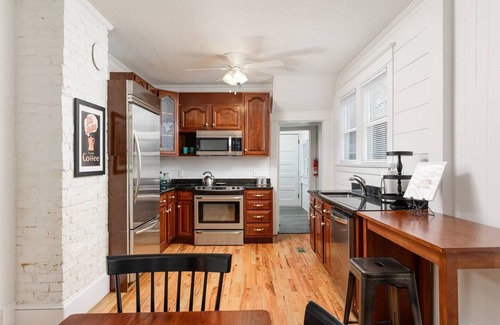 Dayton Casa | Charming Historic Cottage in Dayton Tennessee