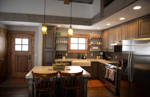Pony Casa | Charming Historic-Inspired Vacation Home with Mountain Views near Pony School House in Pony, Montana
