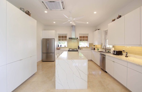 Worthing Casa | Charming Historical Villa with Private Pool, Close to Beach - Rosedale