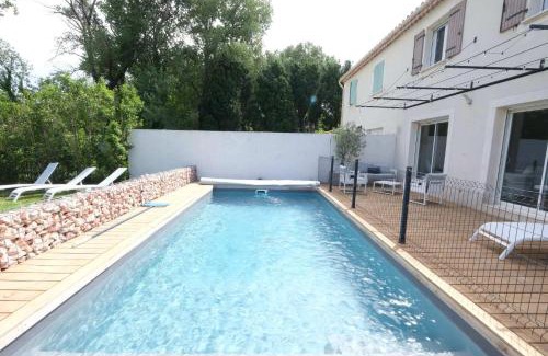Maussane Villa | charming house in a quiet environment with private swimming pool, near the village center of maussane-les-alpilles - 8 people