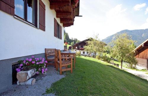 Huettau Casa | Charming Holiday Home in Hüttau with Barbecue