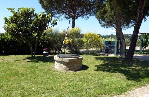 Torgiano Apartamento | Encanto casa de vacaciones con piscina en una finca de vino cerca de Asís. Wi-Fi gratis