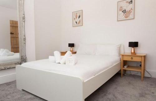 Offerton Apartamento | Charming Home 3mins from Manchester Airport