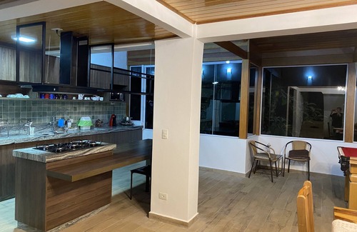 Vila Poran Casa | Encantadora casa en comunidad cerrada