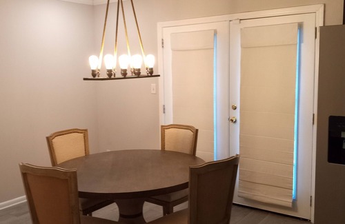 Hattiesburg Casa | Charming Home Comfy Beds Private Backyard with Fire Pit
