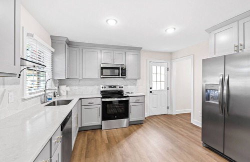Rocky Mount Casa | Charming Home for 10 in Rocky Mount
