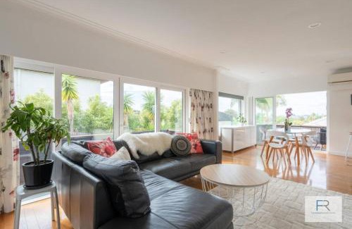 Forrest Hill Casa | Charming Home Forrest Hill