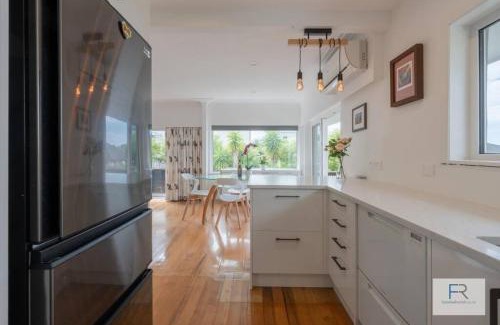 Forrest Hill Casa | Charming Home Forrest Hill