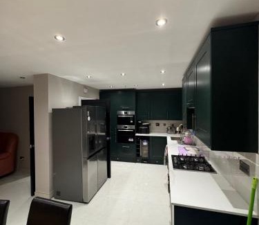 Mottingham and Chislehurst North Casa | Charming Home