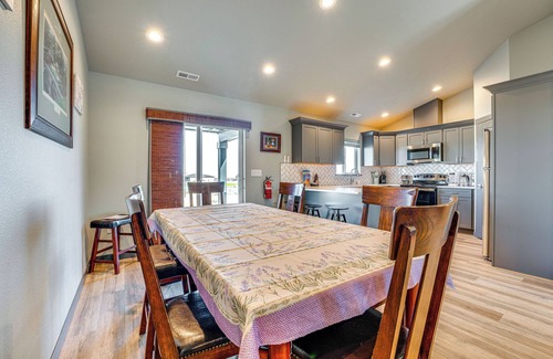 Moses Lake Casa | Charming Home ~ Half-Mi to Potholes State Park