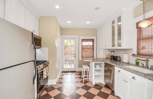 Greater Heights Casa | Charming Home in Heights Pet Friendly