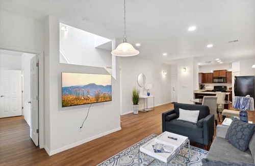 North Valley Casa | Charming home in North Valley!